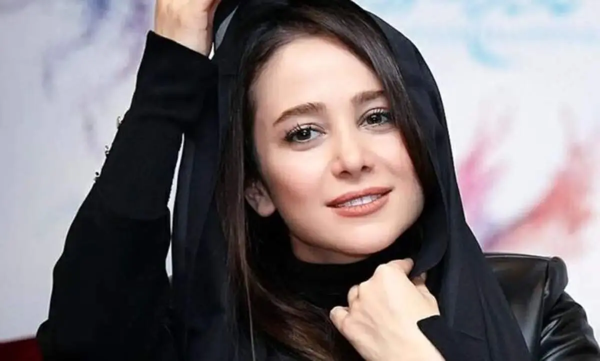 سلفی داغ و جنجالی الناز حبیبی و فریبا نادری در دلیجان