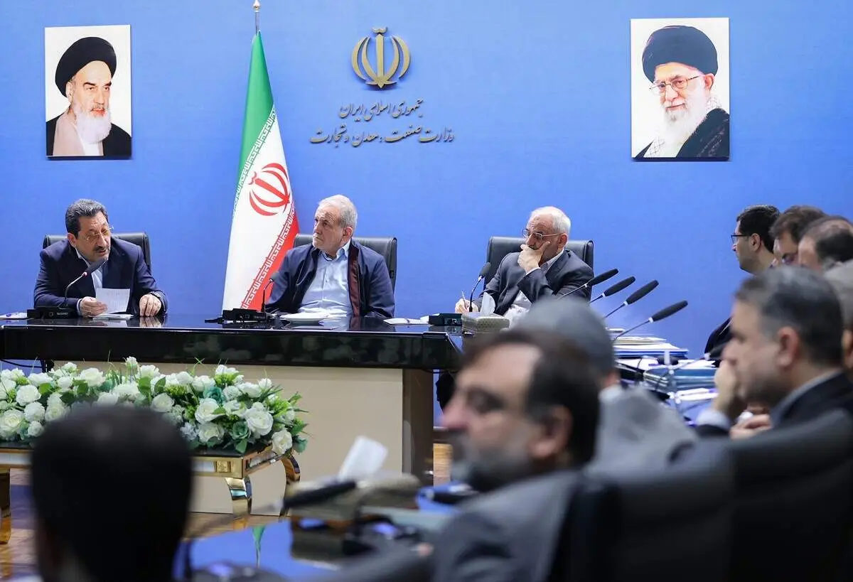 پزشکیان: برنامه دولت برای جایگزینی انرژی برق به جای سوخت‌های فسیلی