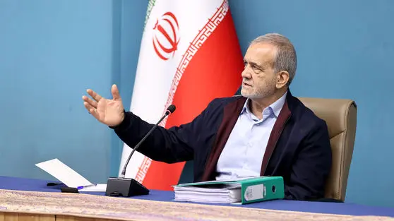 پزشکیان خطاب به مسئولان فرهنگی: چرا بر راهی که شکست خورده، پافشاری می‌کنیم؟