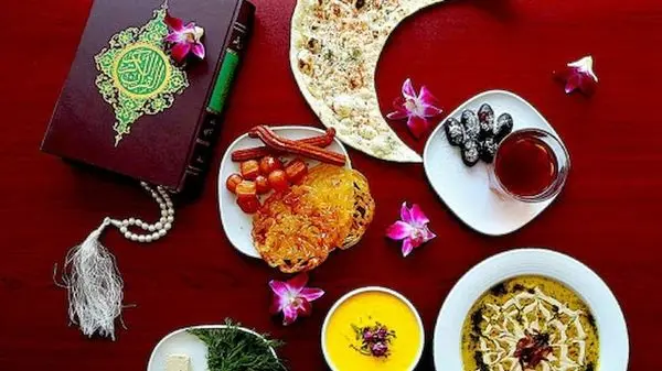 آیا افطاری و شام را با هم بخوریم؟ نکاتی از یک متخصص طب سنتی

