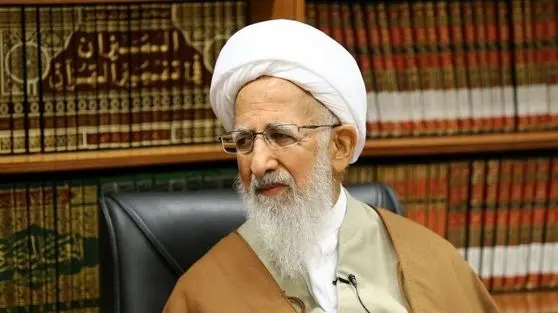 آیت‌الله جوادی آملی: در برابر دشمن خارجی باید محکم ایستاد و پاسخ قاطع داد!