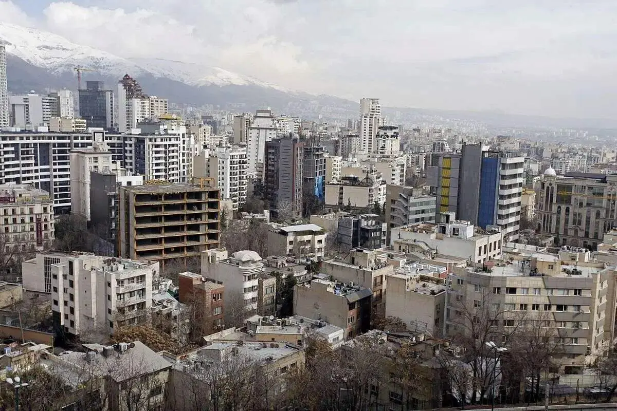 آیا راهی برای خانه‌دار شدن در تهران وجود دارد؟ گزارشگران از صاحب خانه شدن بعد از ۱۱۵ سال می‌گویند.