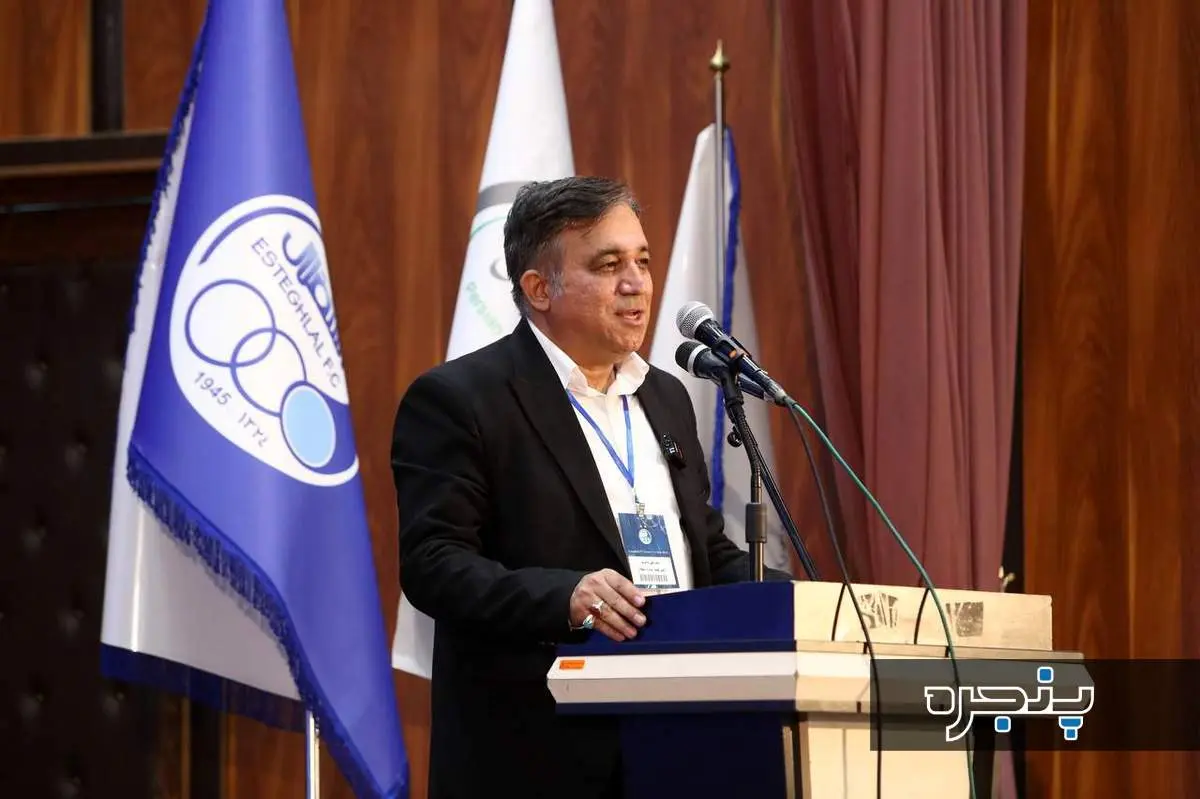 تاجرنیا: در استقلال بازیکن میآمد برای تیم تصمیم میگرفت و به سرمربی میگفت من این بازیکن را نمیخواهم