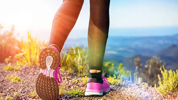 ۱۰ خوراکی شگفت‌انگیز که نفخ شکم را بی‌صدا می‌کاهند