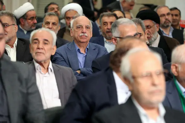 مراسم تنفیذ حکم ریاست جمهوری مسعود پزشکیان توسط رهبر انقلاب