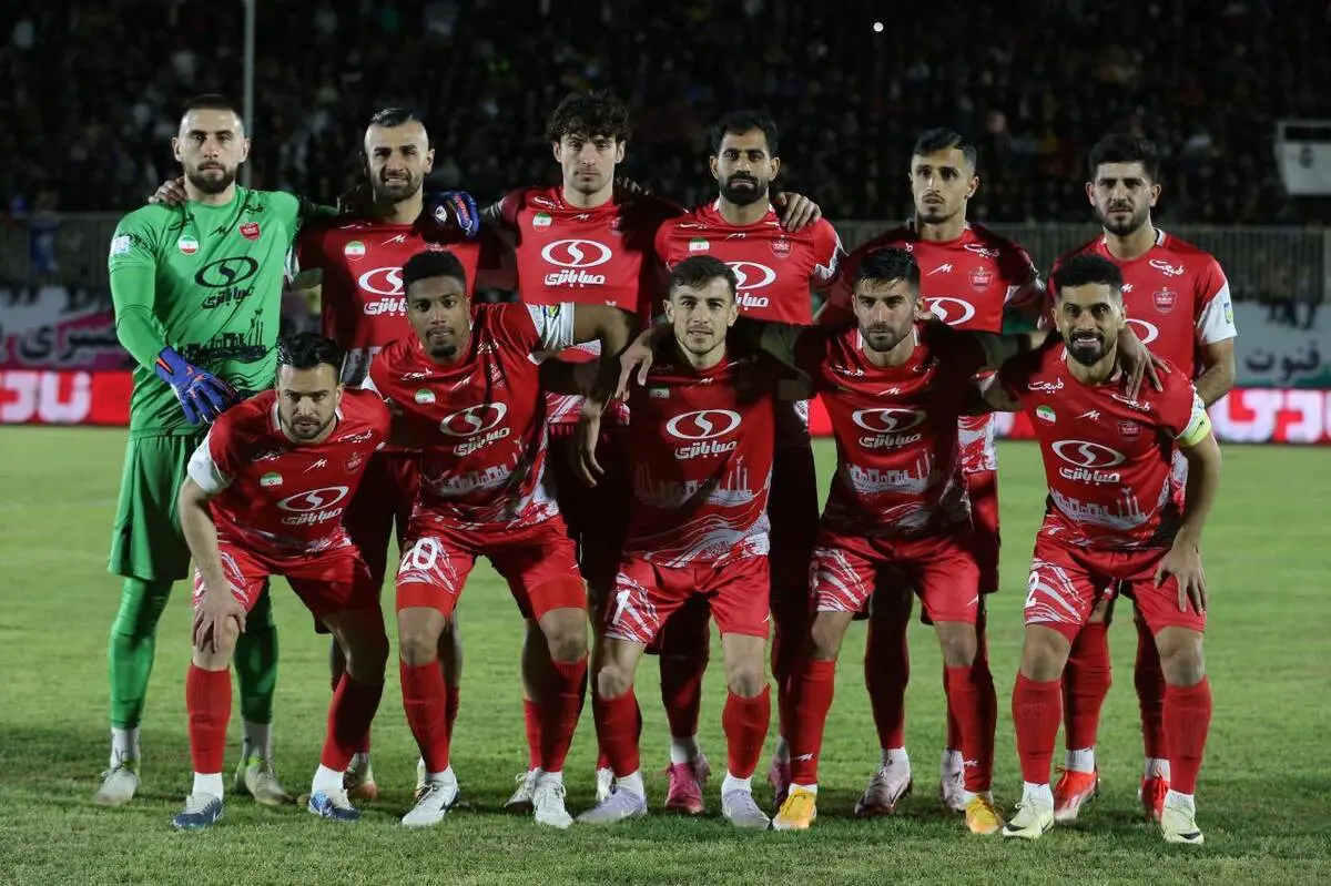 بازوبند کاپیتانی پرسپولیس به علی علیپور رسید؛ آیا مهاجم گلزن سرخ‌ها کاپیتان جدید است؟
