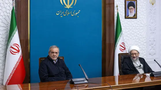 پزشکیان: دولت درگیر یک جنگ تمام‌عیار اقتصادی با دشمن خارجی و برخی ذی‌نفعان رانت ارزی در داخل است