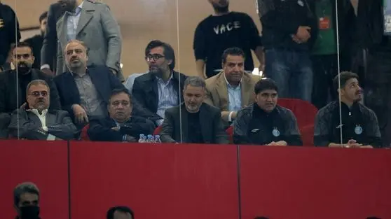 استقلال پیش از دربی درگیر بحران شد؛ سکوت تاجرنیا در خصوص بی‌انضباطی‌ها