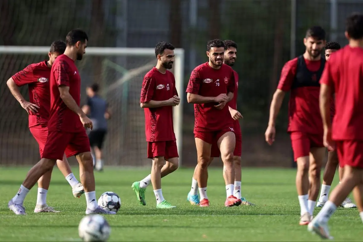 فوق‌ستاره پرسپولیس به شایعات پایان داد / مقابل تراکتور به زمین می‌آید