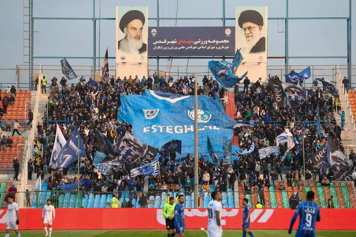 پوستر استقلال قبل از جدال حساس با سپاهان حاشیه‌ساز شد
