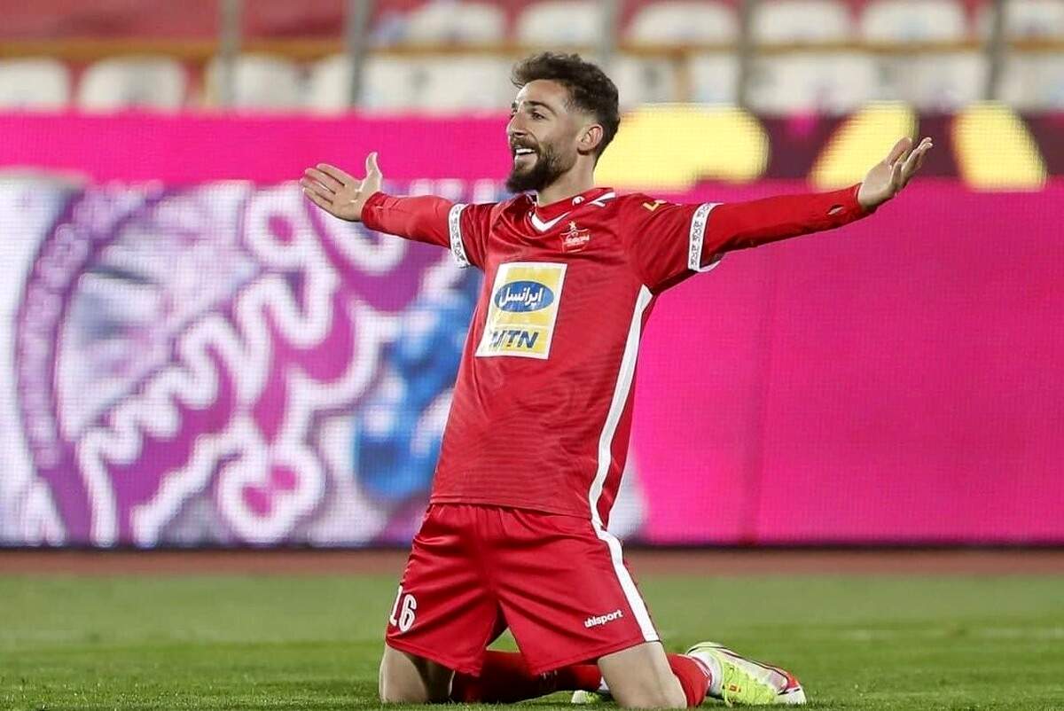 پرسپولیس مانع انتقال مهاجمش به استقلال می‌شود!