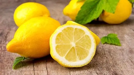 شایعه‌ یا حقیقت؟ پشت پرده ادعای لاغری با آب لیموی ناشتا