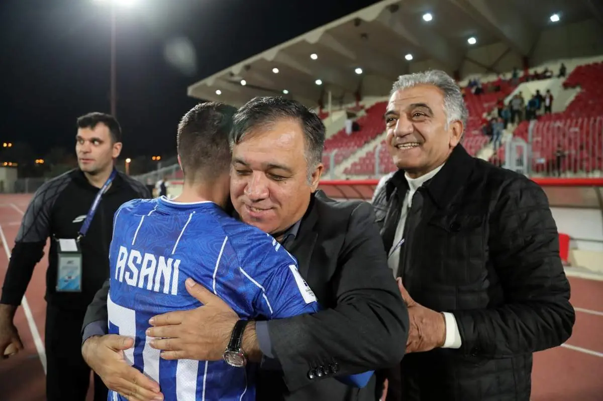 سرپرست استقلال  بالاخره در مورد حضور خارجی‌های تیم واکنش نشان داد