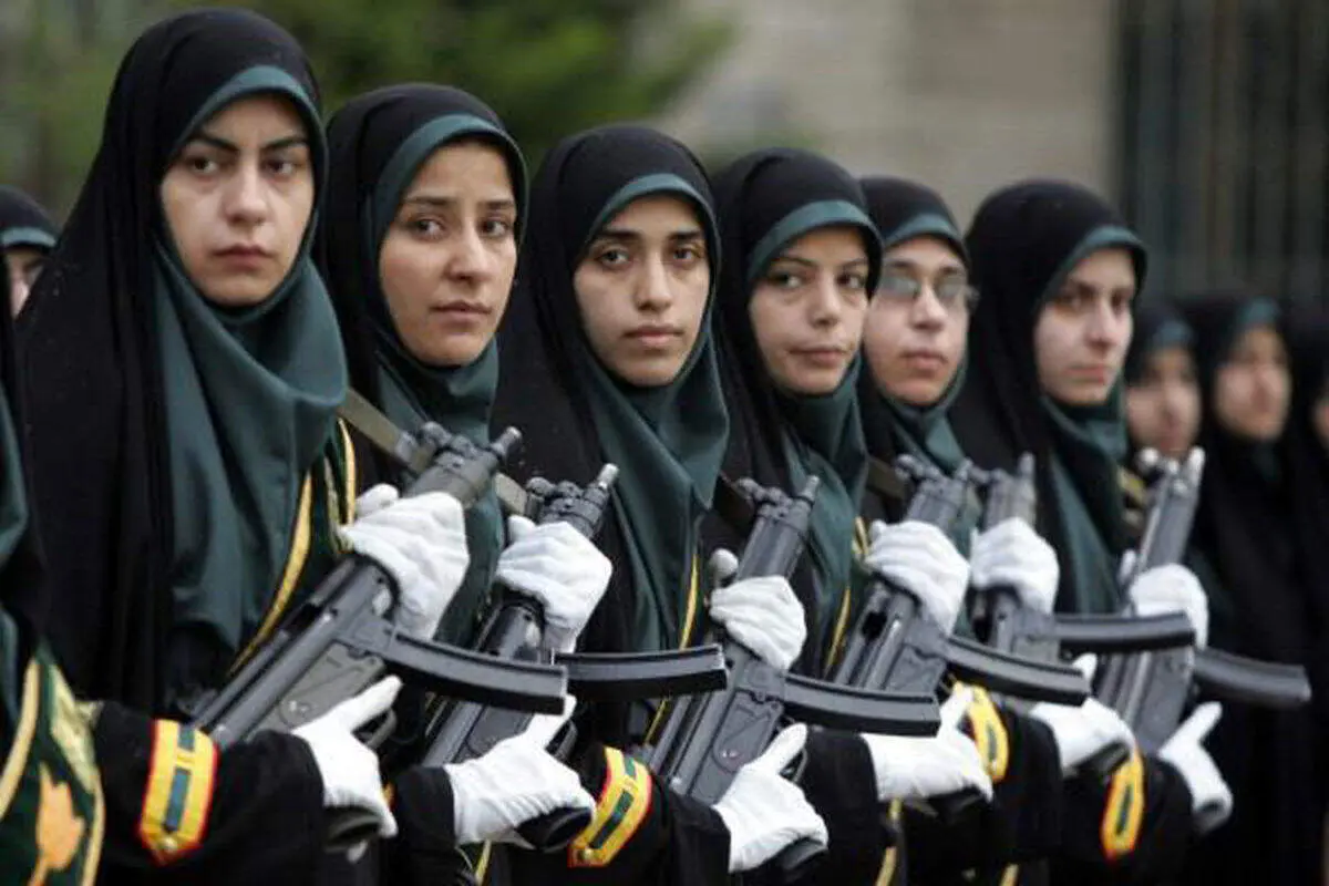 کارزار سربازی برای دختران؛ از درخواست‌های جنجالی تا توهین به زنان ایرانی