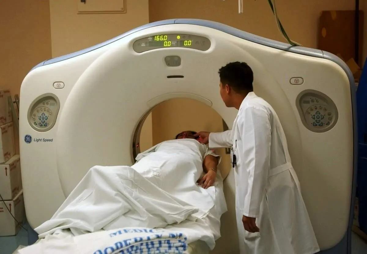 جنجال پزشکی: اسکن MRI ساده که خطر بیماری قلبی را ۱۰ سال زودتر فاش میکند!