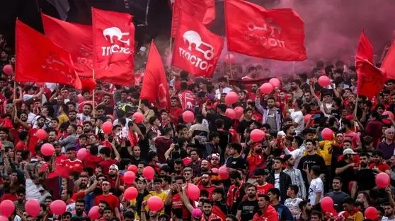 بازداشت فرد حامل پرچم باکو در جشن قهرمانی تراکتور