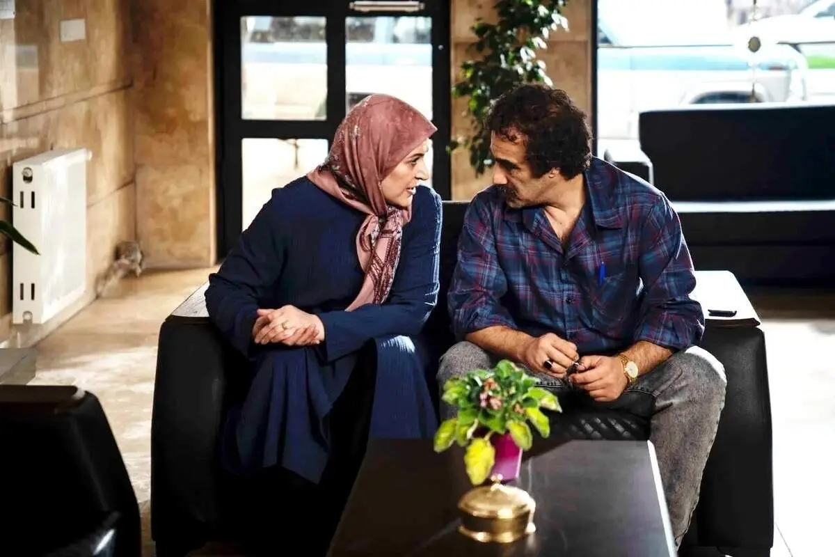 توقف ناگهانی پایتخت ۶/ آغاز زودهنگام آغاز زودهنگام پایتخت ۷