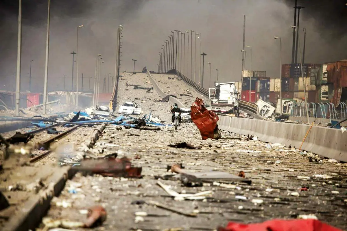 ویدیو: تصاویر وحشتناک و آخرالزمانی از محل انفجار بندرعباس در روز سوم حادثه