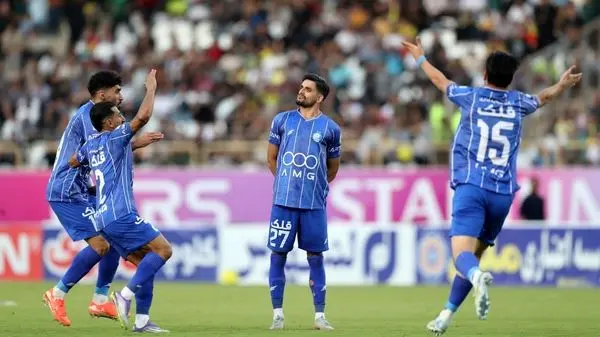 خلاصه بازی: استقلال ۳ - ۰ فجرسپاسی