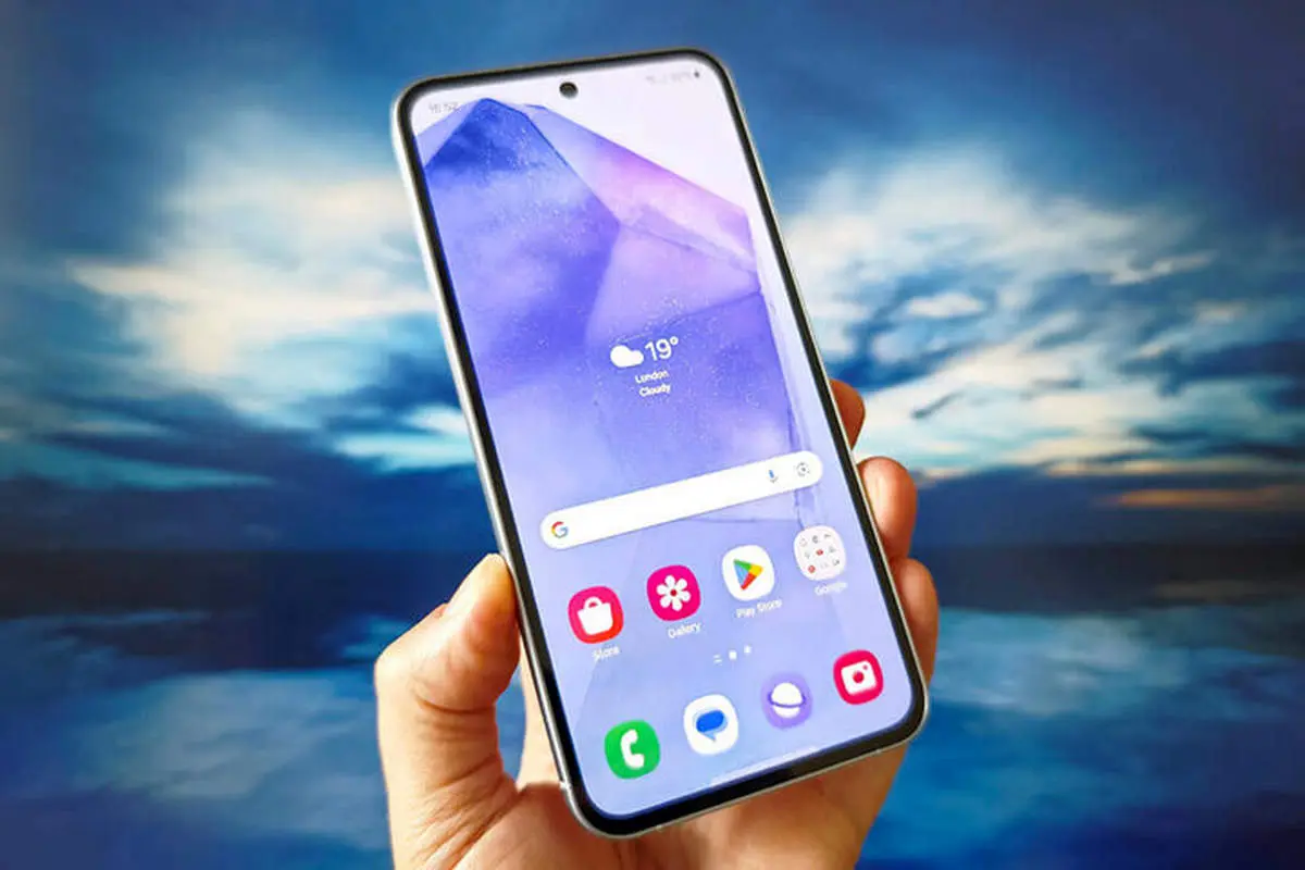 قیمت جدید گوشی‌های سامسونگ، شیائومی و آیفون امروز شنبه ۱۸ بهمن ۱۴۰۴ + جدول کامل