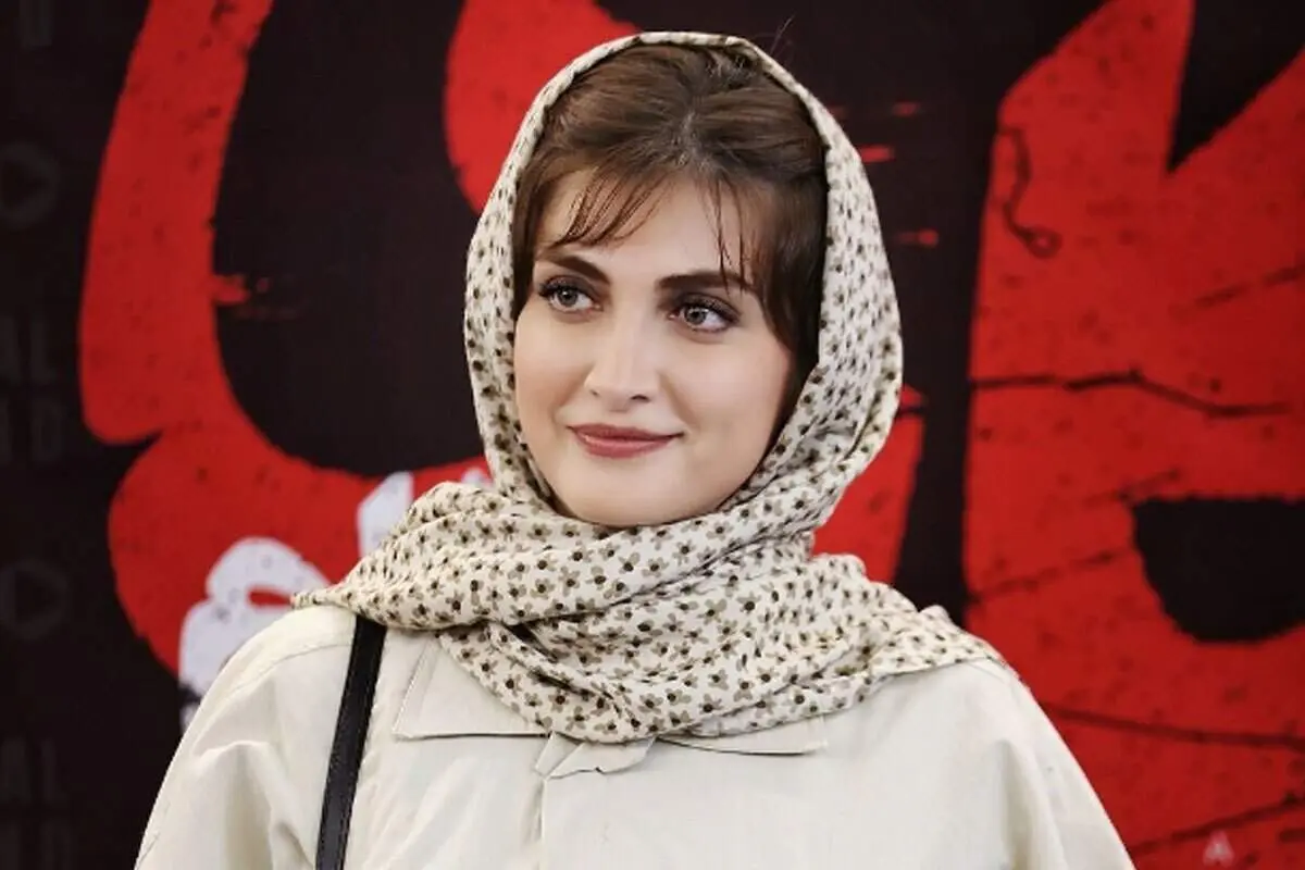چهره‌ای متفاوت از الناز ملک در استوری جدید اینستاگرامش!