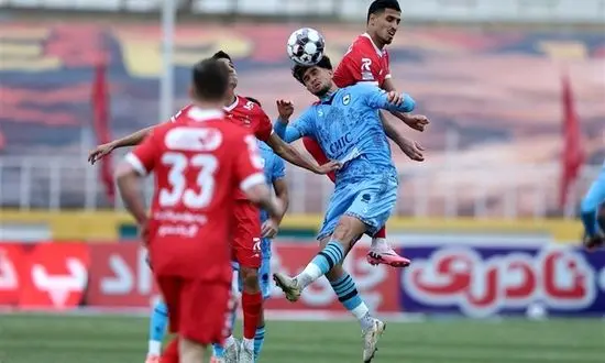 پیروزی پرسپولیس مقابل چادرملو ده نفره در تهران؛ پدیده جوان به کمک اوسمار آمد