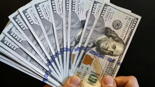  دلار بی‌ثبات شد؛ جهش ارزی در روز جمعه / جدیدترین قیمت دلار، یورو و درهم در بازار امروز ۲۰ تیر ۱۴۰۴