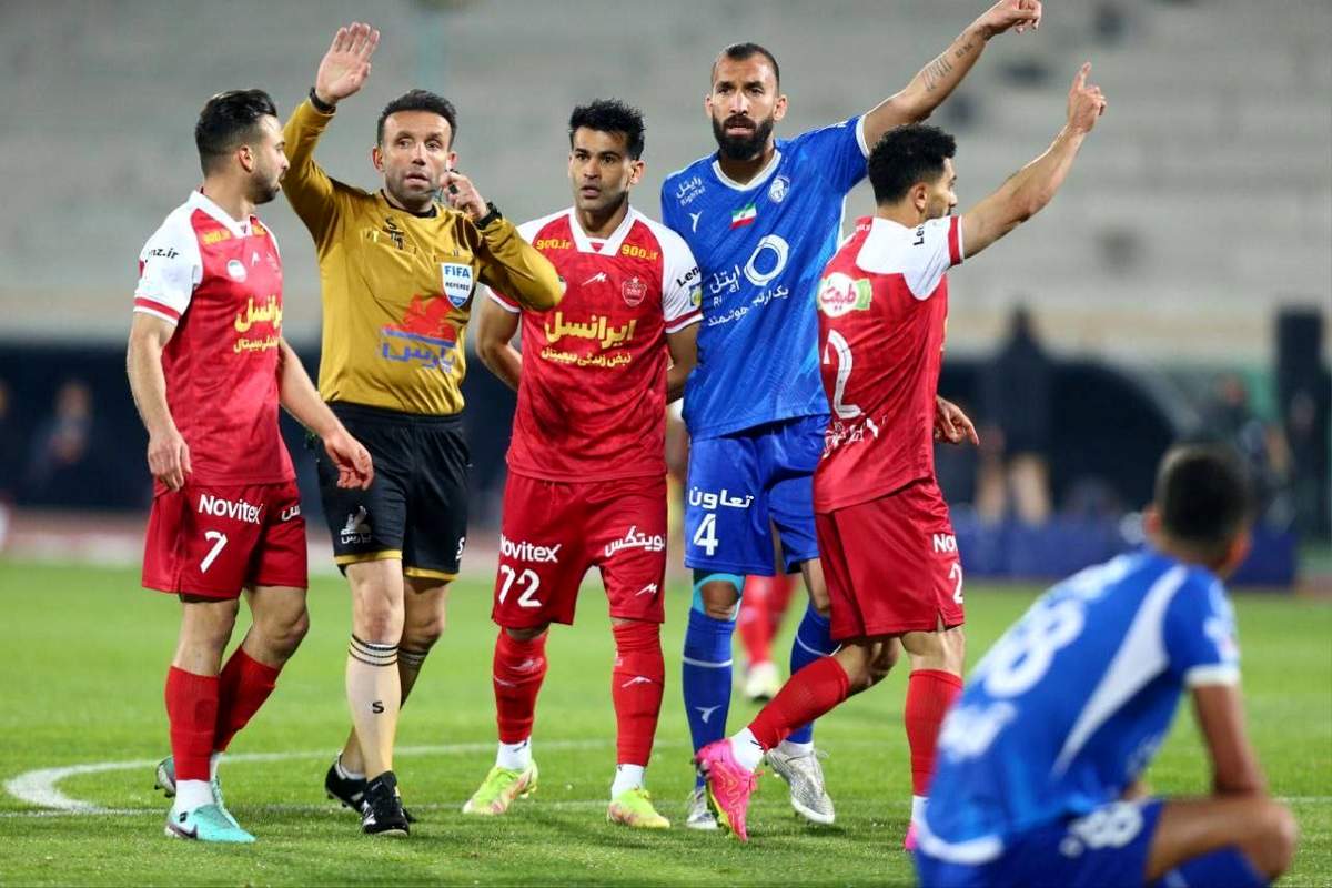 فدراسیون فوتبال به استقلال و پرسپولیس مهلت داد