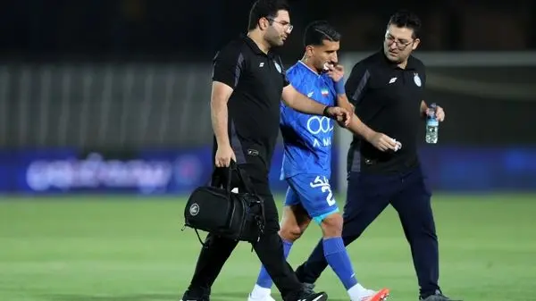 فرار استقلال و ساپینتو از حاشیه به زمین شماره ۴!