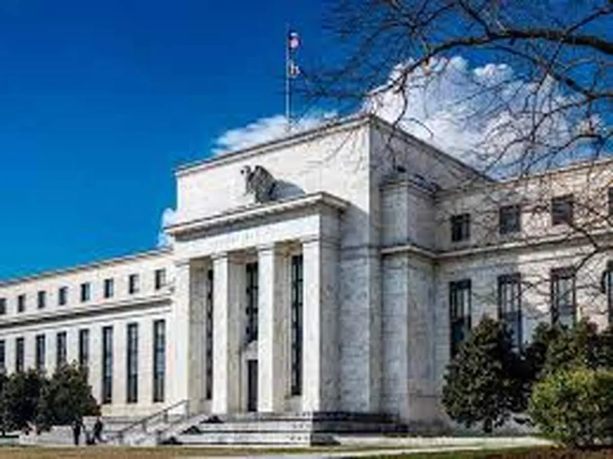 سیگنال مهم فدرال رزرو به بازارها؛ نرخ بهره در سال ۲۰۲۶ روی ترمز ماند