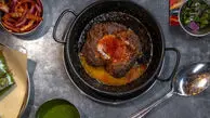 طرز تهیه کباب تابه‌ای با سس انار؛ ترکیبی از عطر و طعم بی‌نظیر