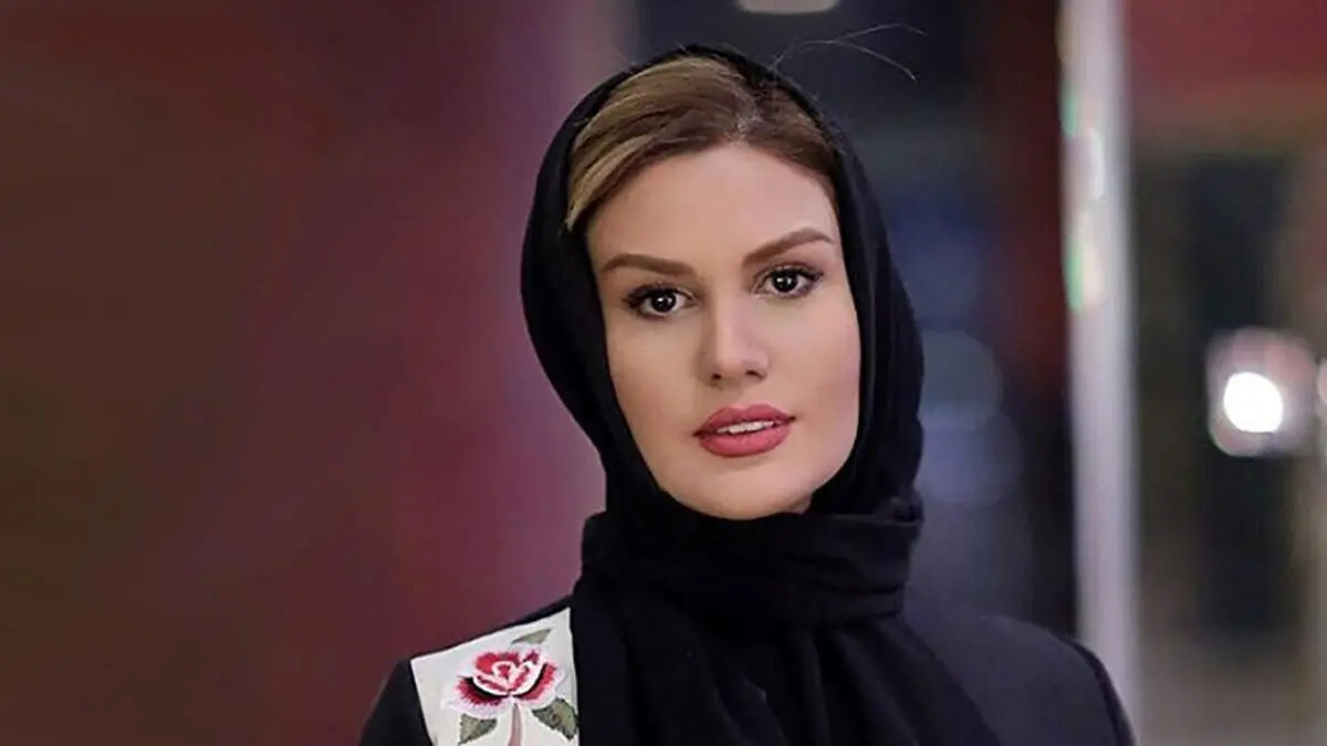 تغییر ظاهر غیرمنتظره رز رضوی در پشتصحنه نمایش جدید