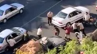 ویدیو: فیلم عجیب از برخورد بسیار خشن ماموران شهرداری با دستفروشان