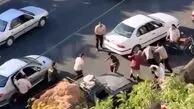 ویدیو: فیلم عجیب از برخورد بسیار خشن ماموران شهرداری با دستفروشان