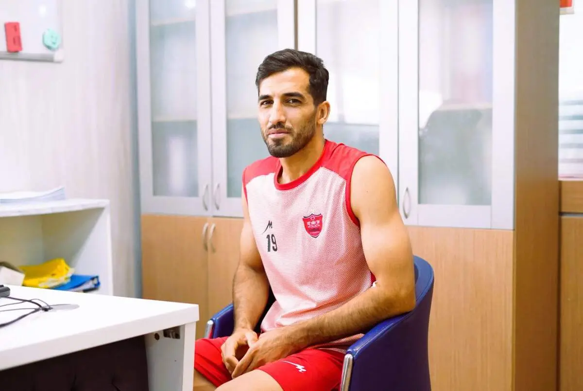 تمدید قرارداد دو ستاره‌ پرسپولیس در دستور کار