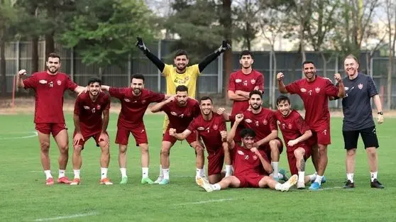 خبر فوری برای پرسپولیسی‌ها: ستاره خط هافبک ماندنی شد! میلاد سرلک قراردادش را تمدید می‌کند!