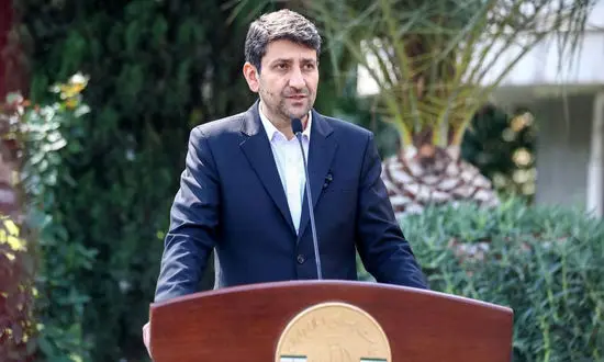 وزیر ارتباطات: پیگیر رفع اختلال اینترنت هستیم