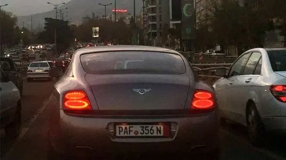 ماجرای تردد خودروهای لوکس با پلاک خارجی در خیابان‌های تهران چیست؟