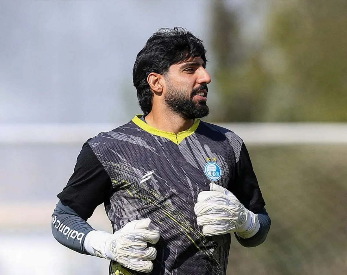 شوک بزرگ در آستانه دربی!/ دروازه‌بان فیکس استقلال به بازی پرسپولیس می‌رسد؟