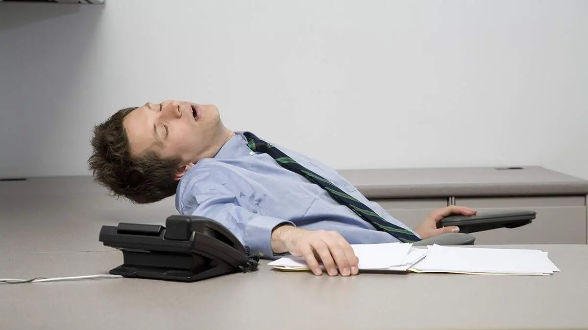 هشدار تازه دانشمندان: چرت روزانه طولانی می‌تواند زنگ خطر مرگ زودرس باشد!