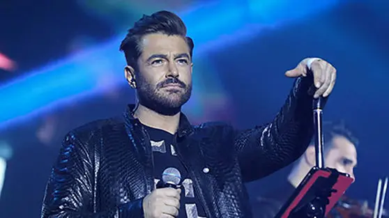 ولخرجی پر سر و صدای محمدرضا گلزار: لندرور ۱۵۰ هزار دلاری به مناسبت تولد ۲۸ سالگی همسرش!