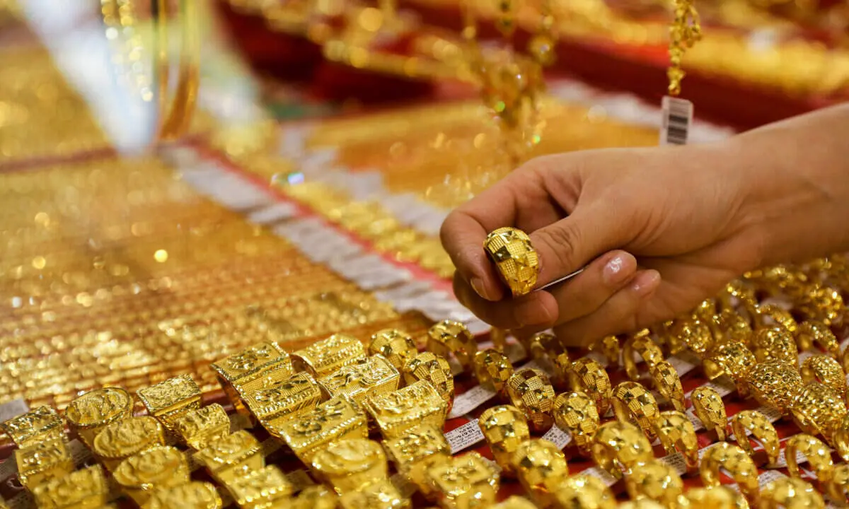 سکه ۱۰۳ میلیون تومان را رد کرد؛ زنگ خطر برای خریداران طلا