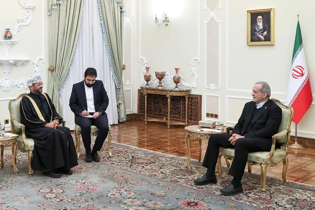 پزشکیان: آمریکا مسیر تحریک عده‌ای برای ایجاد آشوب و اغتشاش را در پیش گرفته است