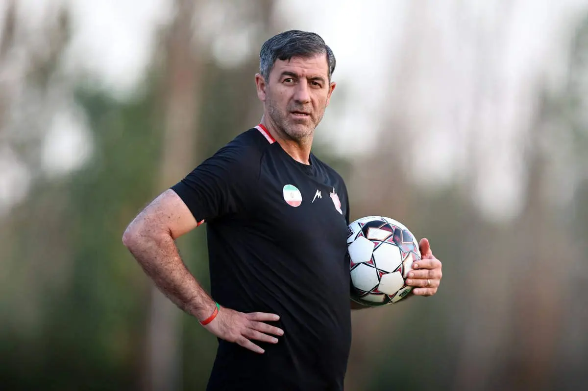 واکنش قاطع کریم باقری به شعارهای جنجالی هواداران پرسپولیس علیه استقلال