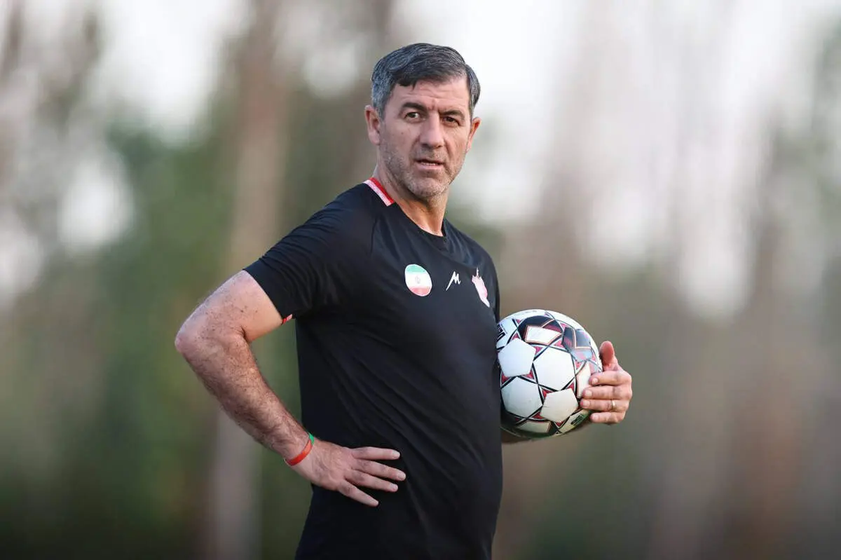 واکنش قاطع کریم باقری به شعارهای جنجالی هواداران پرسپولیس علیه استقلال