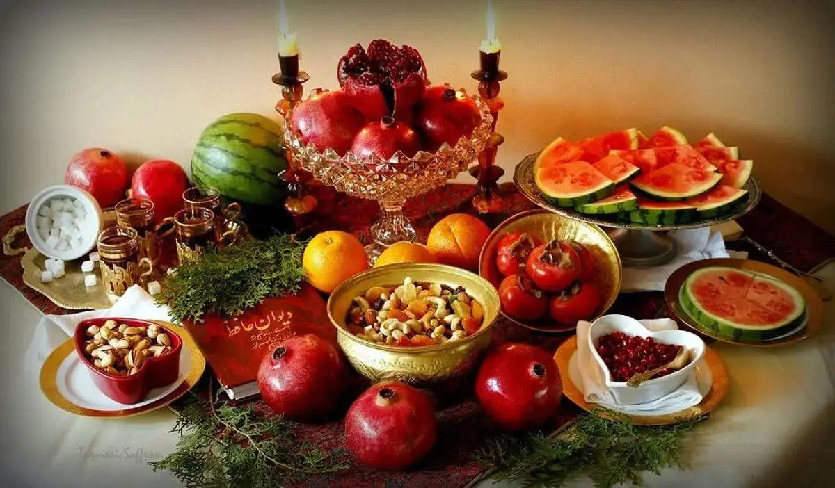 پیام‌های عاشقانه و صمیمانه برای پدر و مادر در طولانی‌ترین شب سال