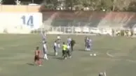 عجیب و باورنکردنی: مادر پس از اخراج فرزندش توی گوش داور زد!