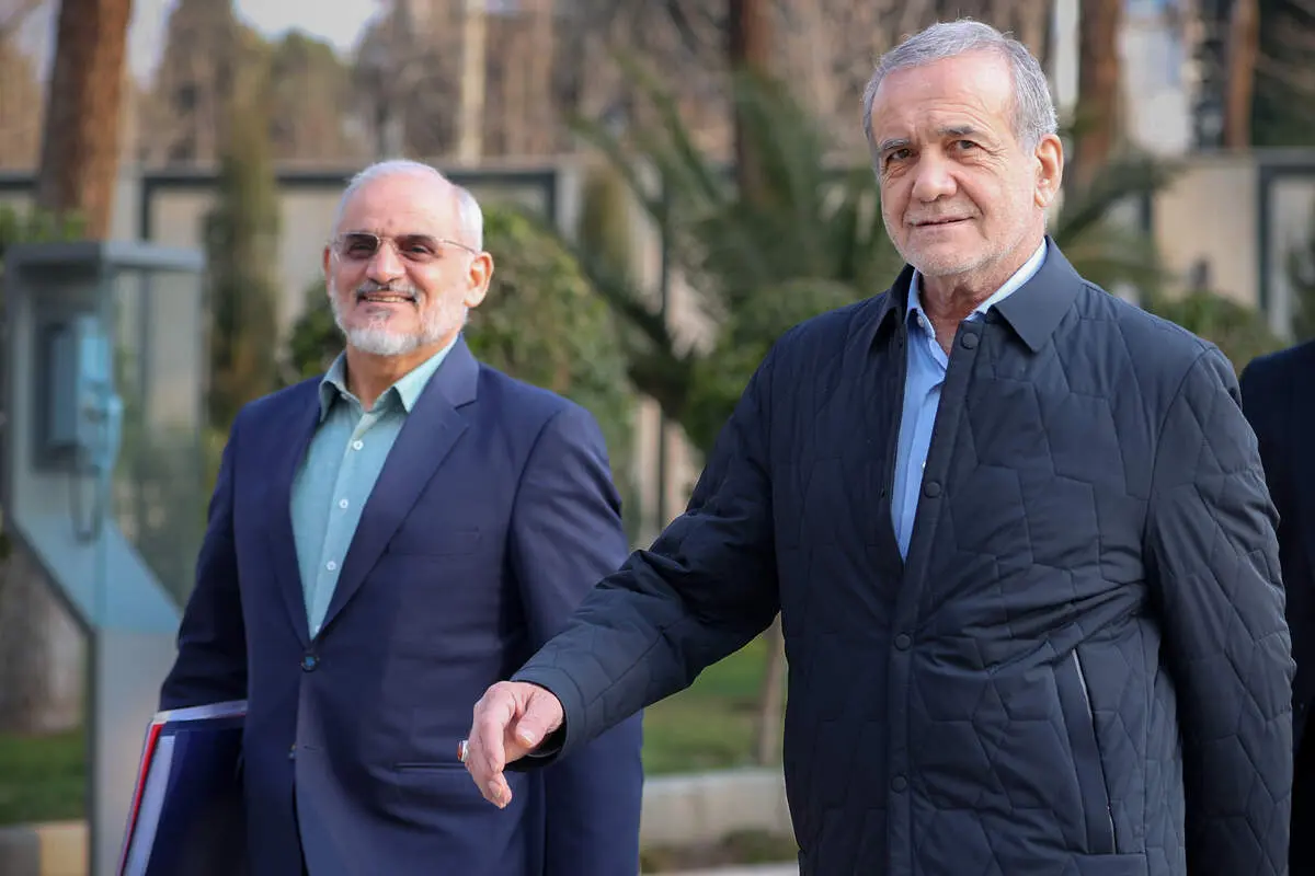 جزئیات تازه از حمله اسرائیل به جلسه شورای عالی امنیت ملی: در پای پزشکیان خون متورم شده بود که پزشکان آن را تخلیه کردند