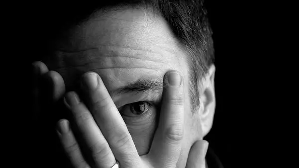  راز سردردهای مرموز و دل‌پیچه‌های ناگهانی