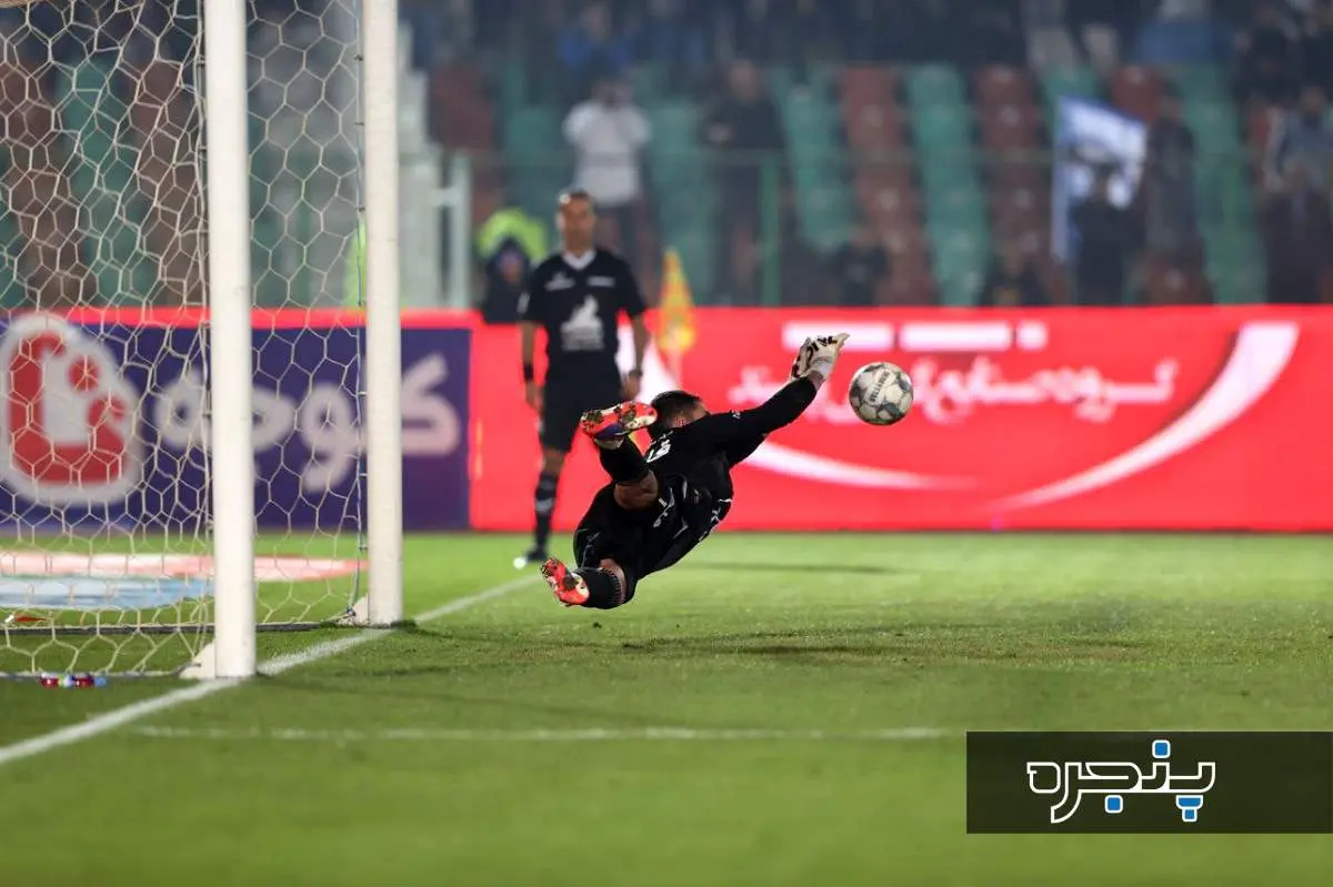 استقلال صدرنشین شد اما زنگ هشدار قبل از دربی به صدا درآمد